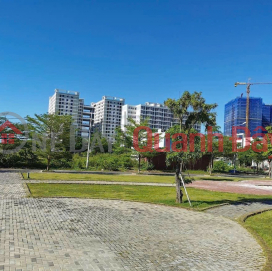 Selling double lot in Phu My An center - near FPT City, 212.6m², price only 12.3 billion _0