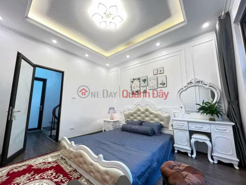 PHỐ NGHI TÀM QUẬN TÂY HỒ HÀ NỘI GIÁ HƠN 4 TỶ DT:39.5M2 MT:3.6M 3 P.NGỦ TẶNG FUN NỘI THẤT Niêm yết bán