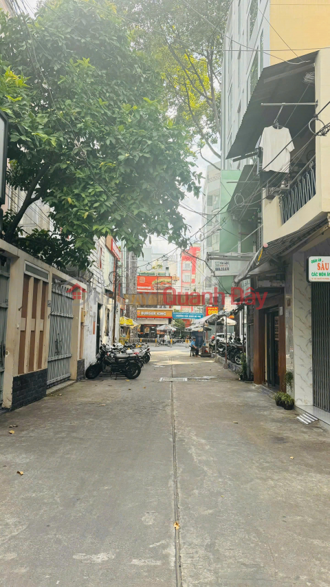House for sale in an 8m wide alley (wide enough for two cars to pass each other) at 490 Nguyen Tri Phuong. _0