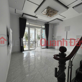 Whole house with garage for rent at 10 million VND, located on Trang Trinh Street, Da Lat, Lam Dong. _0