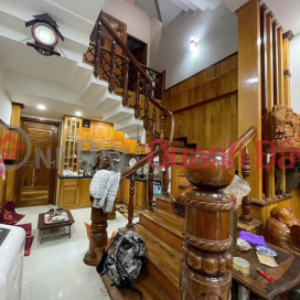 Nhà đẹp 3 tầng 3 mê nội thất gỗ sang trọng, thông ra Yên Thế - Bắc Sơn! _0