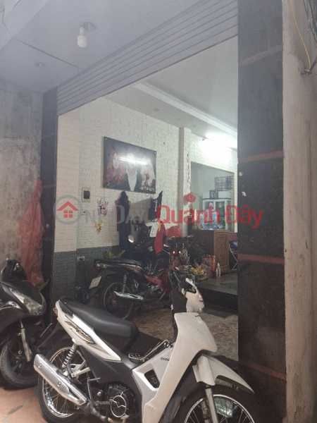 đ 8,5 tỷ, Đống Đa 53m 6 tầng, sát phố chỉ 8,5 tỷ, ngõ thẳng, nở hậu,