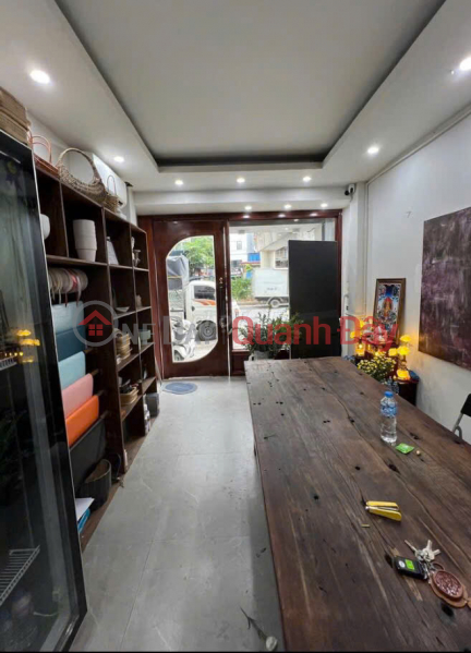 CHO THUÊ NGUYÊN CĂN MP YÊN LÃNG, VỈA HÈ, KINH DOANH ĐỈNH 42M 4T, 32TR 0903258273 Niêm yết cho thuê