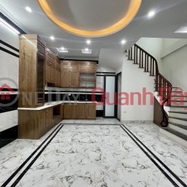 ONLY 1 APARTMENT on Thinh Quang street, Dong Da, 40m x5T, 5m frontage, beautiful house right next door, 4 billion, contact 0817606560 _0