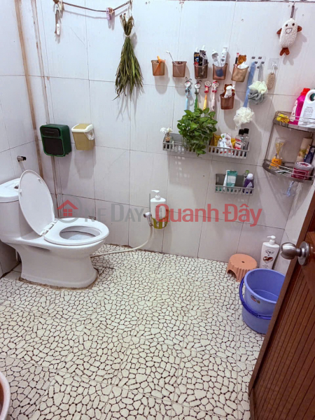 đ 4.9 Billion, BEAUTIFUL HOUSE – GOOD PRICE – OWNER NEEDS TO SELL HOUSE 83\\/8 Phan Huy Ich Street, Ward 15, Tan Binh District, Ho Chi Minh City
