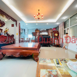 Near Dai La Street, Hai Ba Trung, 39m², Beautiful House, Square Land Title, High-Quality Furniture, Comfortable Living, Price 7 billion _0