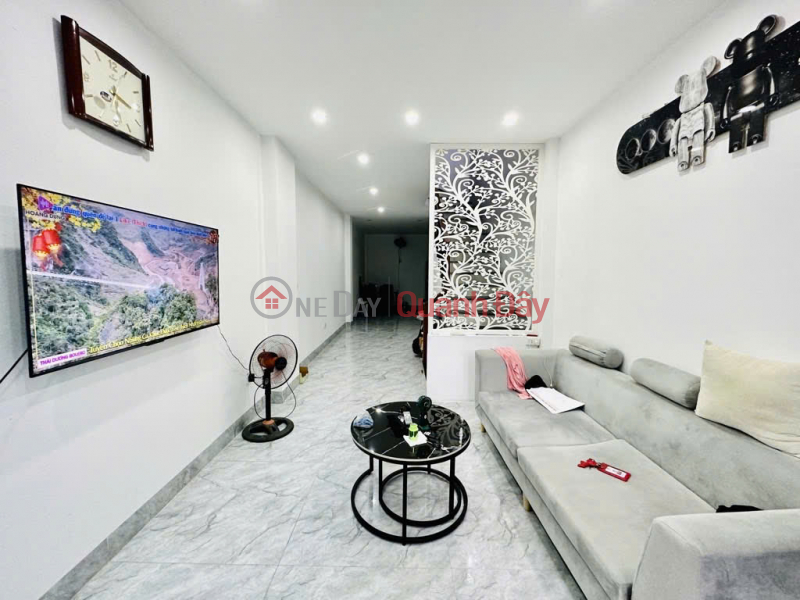 Nhà đẹp Đội Cấn ngõ thông gần phố 38m² x 5 tầng mặt tiền rộng hơn 11 tỷ Niêm yết bán