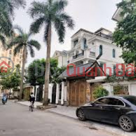 Pham Van Dong detached villa for sale, 238m2, built with 3.5 floors, corner unit, price 205 million\/m2 _0