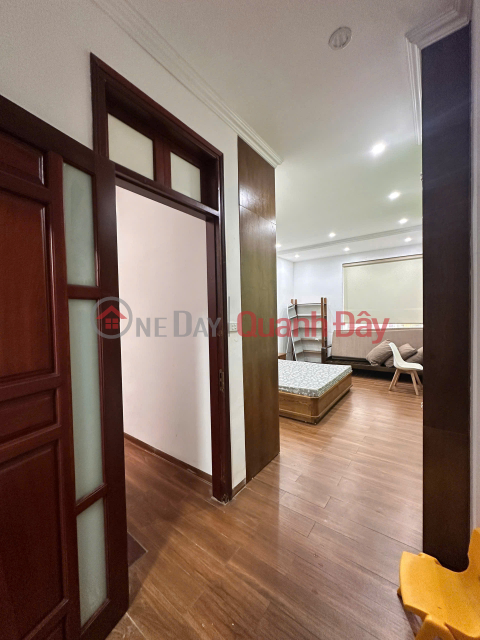 DUY NHẤT 1 CĂN NHÀ MẶT PHỐ HUỲNH THÚC KHÁNG - HÀ ĐÔNG Diện tích: 35m² x 4 tầng Giá: 10.3 tỷ lh 0817606560 _0