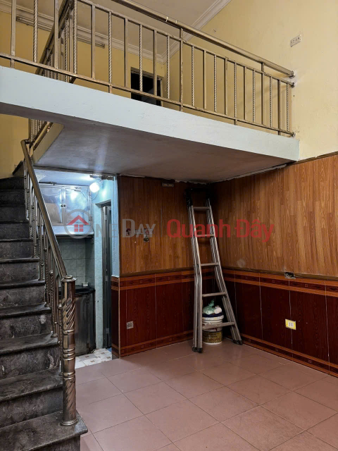 House for rent for family, group of 6 people, Thanh Nhan Street, 3 floors, 2 bedrooms, 8 million _0