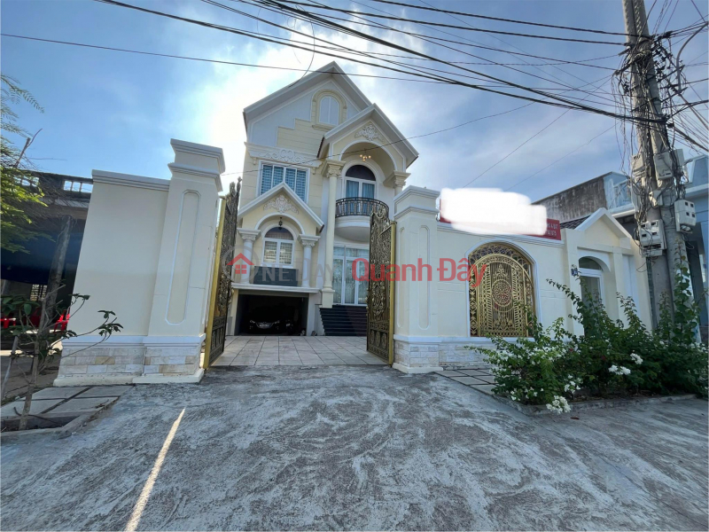 BEAUTIFUL HOUSE - GOOD PRICE - OWNER NEEDS TO SELL HOUSE In Tam Quan Nam Ward, Hoai Nhon Town, Binh Dinh. Sales Listings