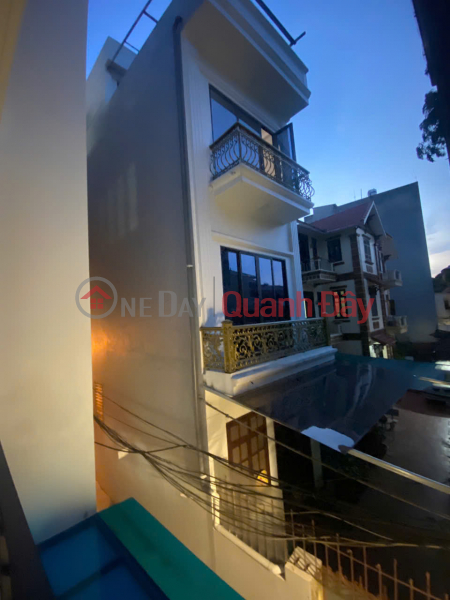 đ 11 Billion Corner house for sale in Nguyen Van Cu alley, Long Bien, 59m2, 6 floors, 4 bedrooms,