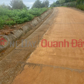 BEAUTIFUL LAND - GOOD PRICE - Need to Sell Quickly Land Lot in Prime Location in Dak R'tih Commune, Tuy Duc, Dak Nong _0