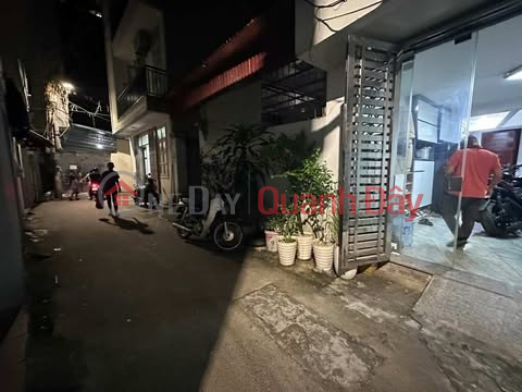 NHÀ ĐẸP SẴN Ở LUÔN - Ô TÔ LÙI TẬN CỬA - 30M RA ĐƯỜNG Ô TÔ TRÁNH VÀ BÃO GỬI Ô TÔ - NGÕ THÔNG _0