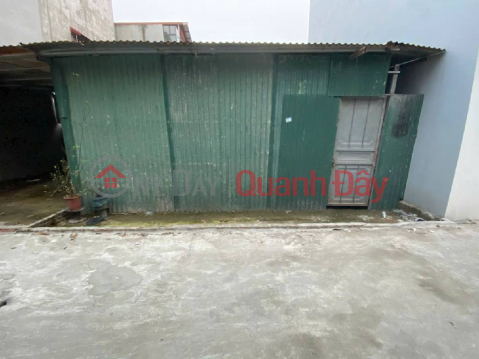 Land for sale in lane 187 Ngoc Thuy, 50m, car access, land only over 7 billion. Negotiable. _0
