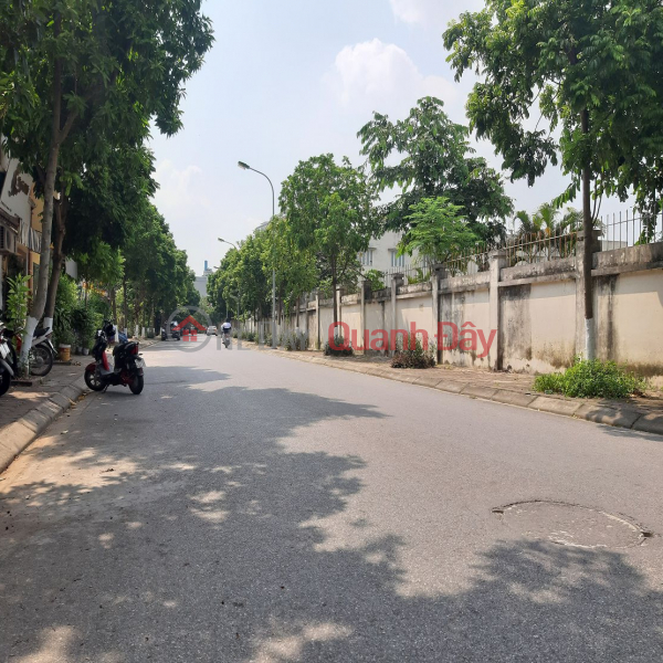 CẮT LỖ NHẸ – BÁN NHANH Lô góc 81m2 Thuận An, mặt tiền 20m, đường lớn 0989894845 Niêm yết bán