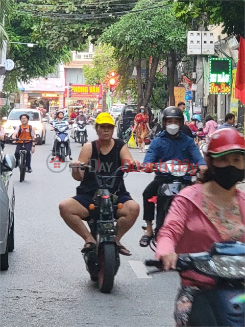 Hạ Chào 1.1 Tỷ, Nhà Mặt Ngõ Bát Khối Ô Tô Tránh, Kinh Doanh, DT55m2, 5 Tầng, MT5m, giá 5.9 tỷ còn thương lượng _0