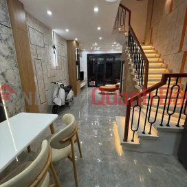 BÁN NHÀ MỚI Phố Ngọc Thụy-Long Biên 48m2 X 7.6 Tỷ.2 THOÁNG FULL NỘI THẤT. _0