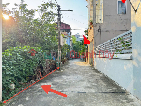 Land for sale in Group 8, Quang Minh - 54m2 - car access to the house - close to Vo Van Kiet highway and Big C Me Linh supermarket. _0