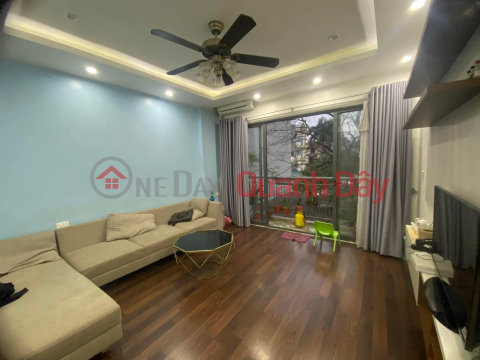 Hoang Mai house for sale, divides cars into the house, builds it right away. 40m2 area, 6 floors with 4m frontage. _0