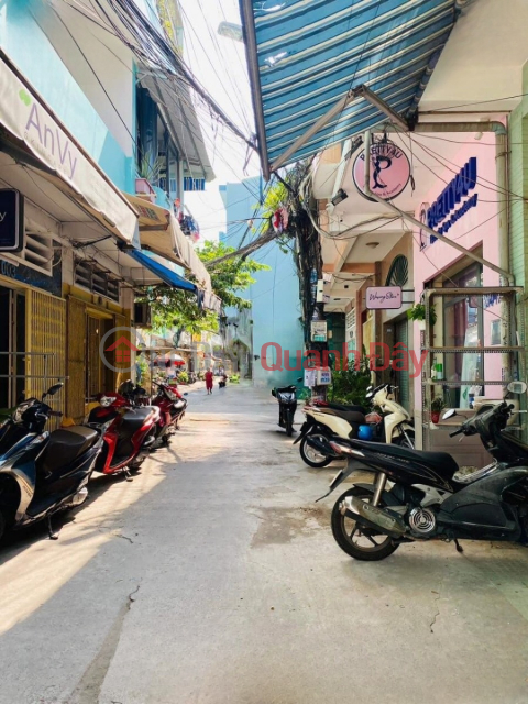 For sale Only 5 billion, area is nearly 50m2, 3 bedrooms, car sleeps in the house, P11, Binh Thanh _0