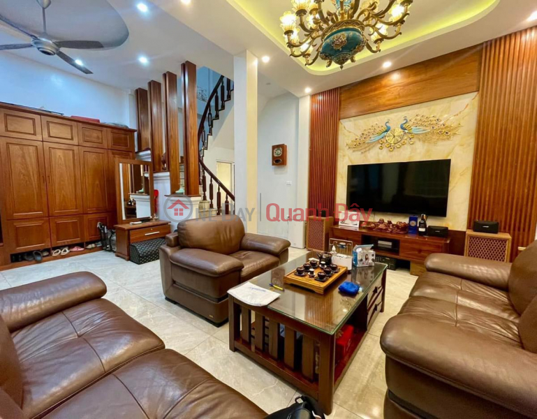 OWNER FOR URGENT SELLING A CAR HOUSE ON THAI THINH STREET, 41M, 5 FLOORS, 3 BEDROOMS, 8.6 BILLION Sales Listings