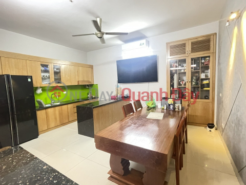 Whole house for rent, 4 floors, 1 ward, Doi Can Ba Dinh, area 72m2, 4 bedrooms, fully furnished 16 million\/month _0