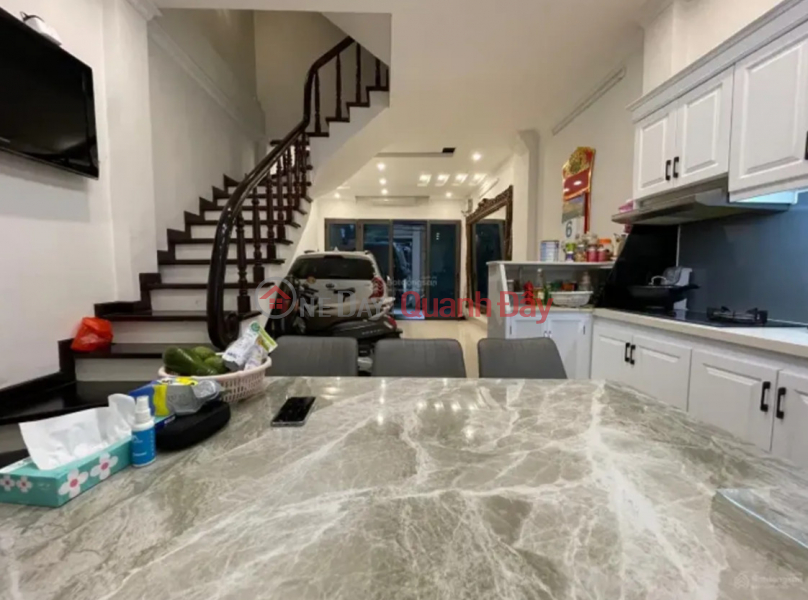 Property Search Vietnam | OneDay | Residential, Sales Listings, Selling 4-storey house on Minh Khai street. Pine Lane, Business, Car sleeping in the house. 43m2 price 10.5 billion.