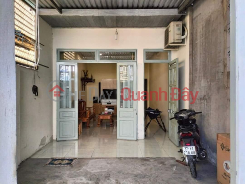 OWNER NEED TO SELL QUICKLY A BEAUTIFUL HOUSE In Hoc Mon, Ho Chi Minh City _0