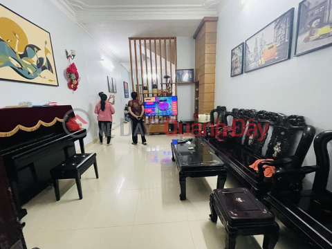 Thai Thinh house for sale 35m2 for 4.8 billion near Acupuncture Hospital, alley _0