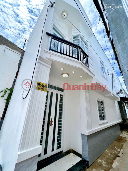 The house is located in the center of Ninh Kieu, the road is high, clean, not flooded Sales Listings