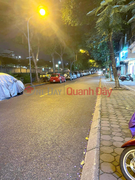 QUAN HOA STREET - CAU GIAY - CORNER LOT - 6 FLOORS - MT 5.1M - GOOD BUSINESS - CARS PARKING DAY AND NIGHT - RARE - 15Ty Vietnam | Sales, đ 15 Billion