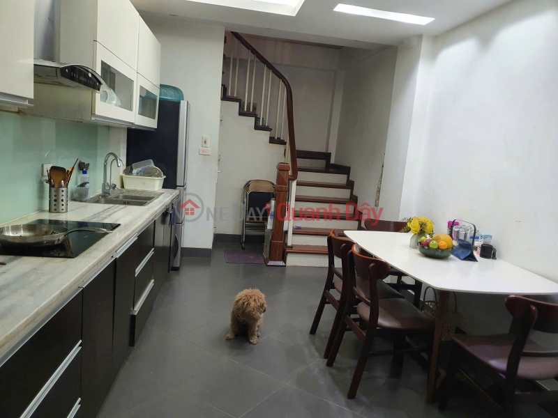 Super rare house for rent in Buoi, Ba Dinh, 5 floors, 30m2, 4 bedrooms, 13 million - for family only Rental Listings