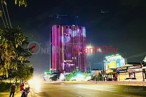 5* apartment for rent on the 35th floor with Saigon view at The Emerald Golf View Binh Duong _0