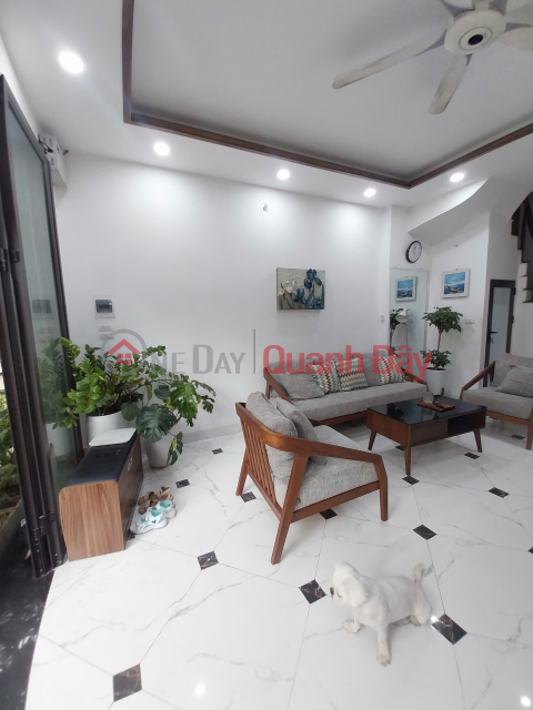 HIẾM QUÁ! Bán nhà riêng Tân Mai, Trương Định. Mặt ngõ Thông. 46m × 6 Tầng. Gara Ô tô. Chỉ 12 tỷ 3 _0