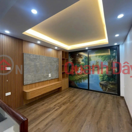 NHÀ DÂN XÂY ĐỘC LẬP Phố Đàm Quang Trung 35m2X 5 tầng, mặt tiền 3.3m X 6.65 tỷ Long Biên. _0