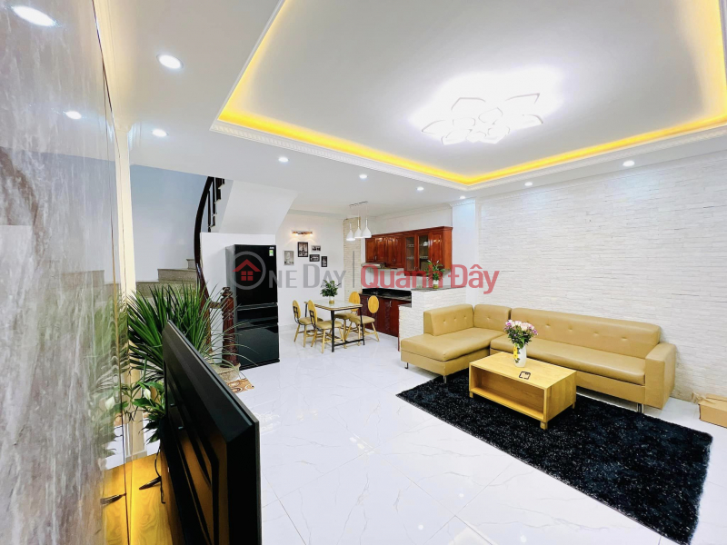 Miss Thanh Xuan- BEAUTIFUL HOUSE IN NOW- GIVE FURNITURE- FAST 4 BILLION Sales Listings