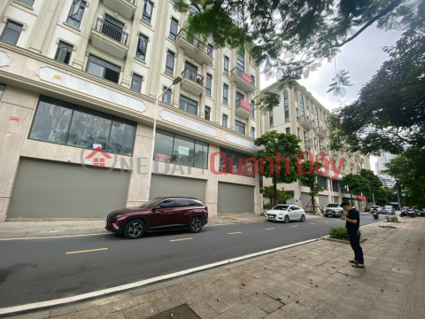 Super nice office building for rent, corner unit Him Lam Van Phuc. Area 182m2*6 floors, frontage 13m, extremely nice _0