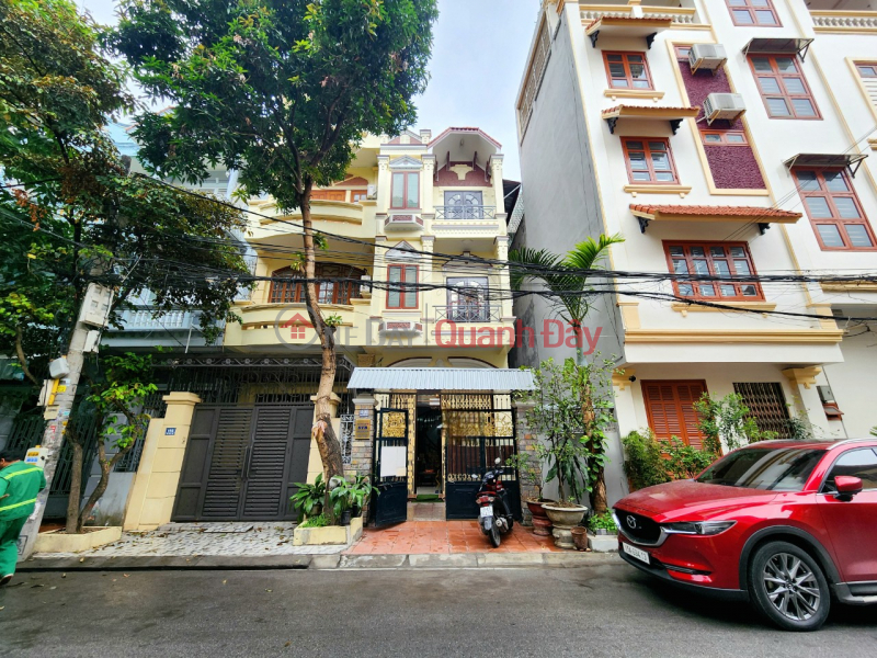 House for sale in To Vu subdivision - 193 Van Cao, 82m 3 floors, 12m road, yard and gate, Price 6.58 billion Sales Listings