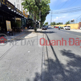 Owning a Bustling Corner Business Premises with 3 frontages on 10.5m Street - Hai Chau District Center, Da Nang, land 115m2, price 15 _0