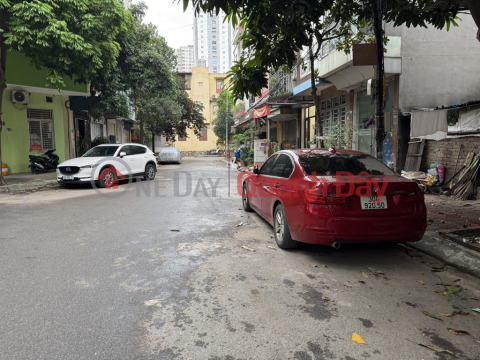 LOT DIVISION - CAR PAINTING - SIDEWALK - BUSINESS _0