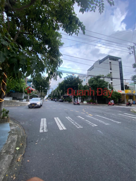 House for sale at the intersection of MT Le Van Huu, My An, Da Nang through the My Khe Beach and Han River Sales Listings
