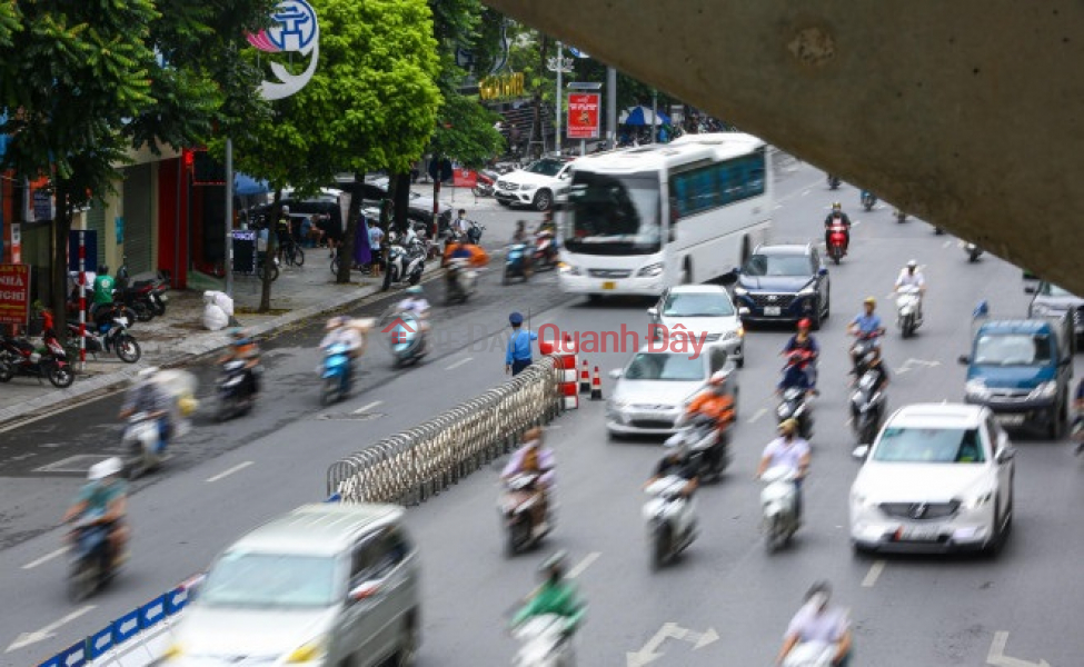 Property Search Vietnam | OneDay | Residential Sales Listings, Homeowner needs to sell CORNER LOT, street front near Nguyen Trai street, 196m2, frontage 8.8m, price 46 billion.