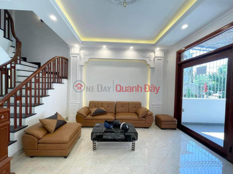 HOUSE FOR RENT NGUYEN VAN CU, LONG BIEN 100m2 * 4 bedrooms * car parking | Vietnam Rental đ 15 Million/ month