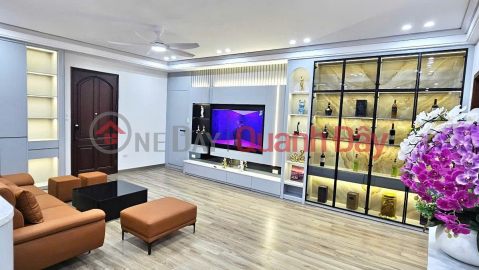 Beautiful apartment 17T1 Hoang Dao Thuy, 119m2, 3 bedrooms, 5-star interior, only 12.5 billion _0