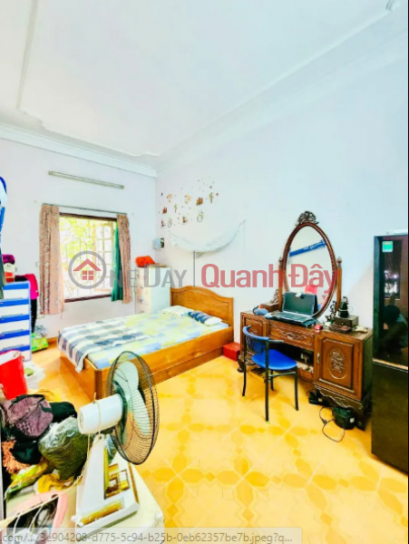 đ 2,45 tỷ, 2.45 tỷ có nhà tập thể 90m phố vip Tân Mai, Ô Tô đỗ cầu thang.