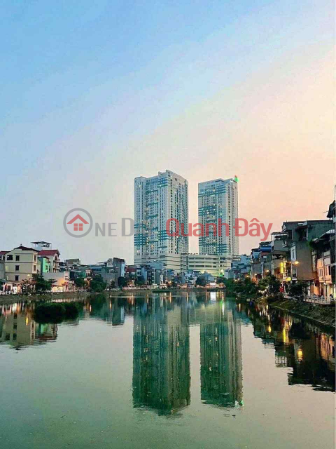 House for sale on Ngoc Lam lake front, 64m, frontage 5.2m, car parking at door, near Hong Tien extended road _0