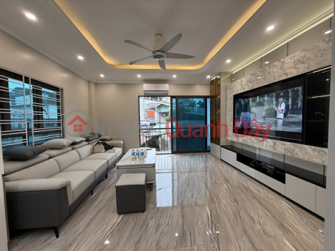 bán nhà Cổ Linh, lô góc, 6 tầng thang máy, ôtô vào nhà _0
