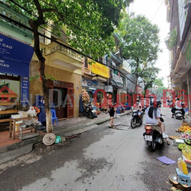 75m 5 Floors Facade 4.5m Nguyen Ngoc Vu Street, Bustling Business Day and Night. Sidewalk Football. Nice Location _0