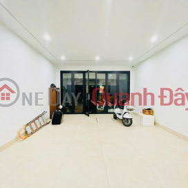 House for sale in Xuan La, 7-seat garage - business - elevator waiting area 70m2 5 floors 17.6 billion _0